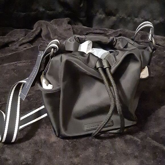 Tommy Hilfiger Crossbody Purse Bag - Picture 1 of 4